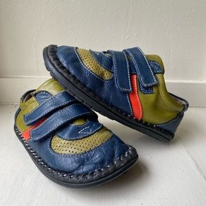 See Kai Run Leather Moccasin Sneaker